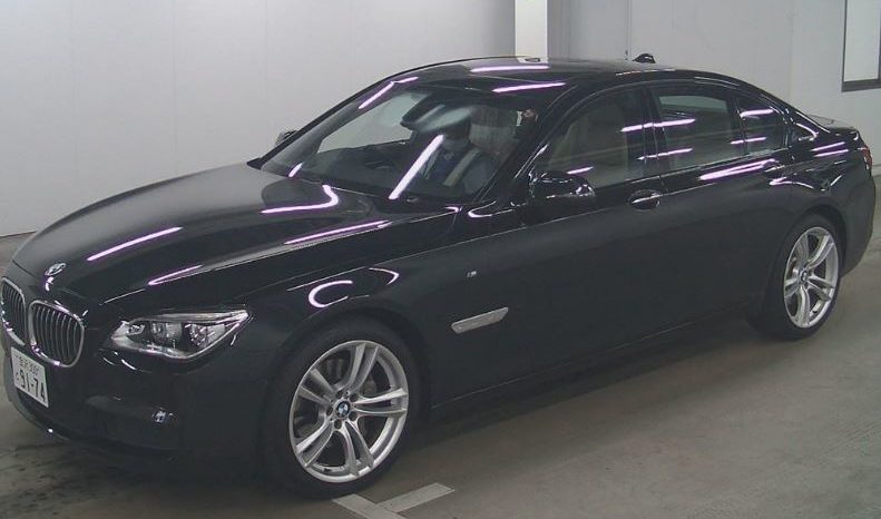 BMW 520 Model 2003 full