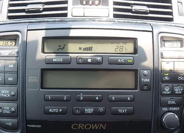 Toyota Crown Model 2005 full