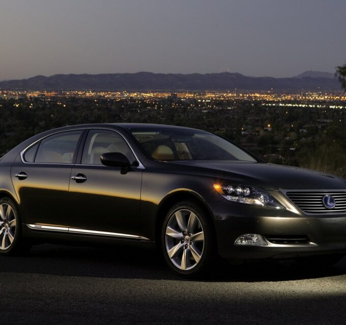 Lexus LS600h 2010